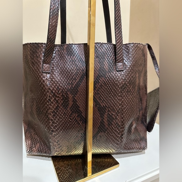 Gucci Python Open Tote W/Attached Pouch - Picture 8 of 11